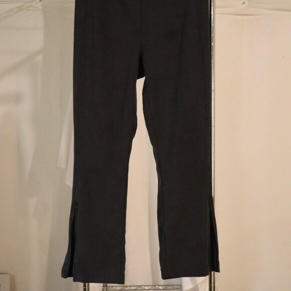 Lululemon Ribbed Softstreme Zip-Leg High-Rise Cropped Pant 25"- Charcoal- Sz 8 - Picture 5 of 8